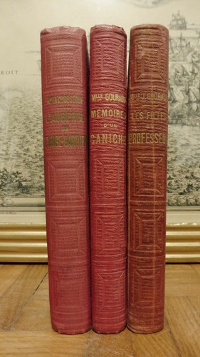 Lot bibliothèque rose